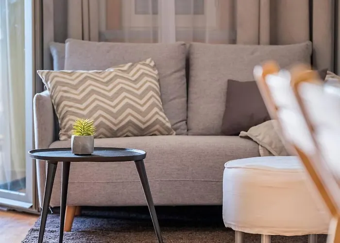 Super Cliff 아파트 *