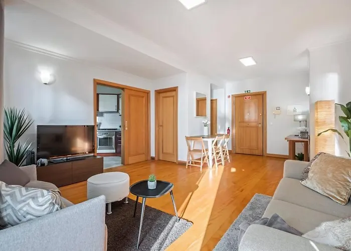 Super Cliff 아파트 *