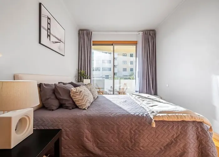 Super Cliff 아파트