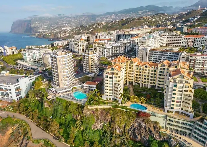 Super Cliff * Funchal (Madeira)